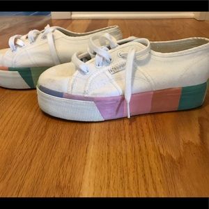 RAINBOW PLATFORM SUPERGAS